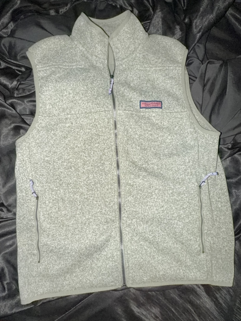 Vineyard Vines Heather Gray Knit Sweater with Pink Logo Patch